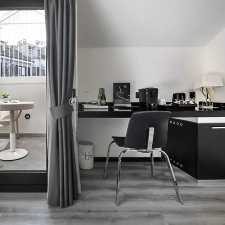 Hotel Lhp Napoleon Mediolan