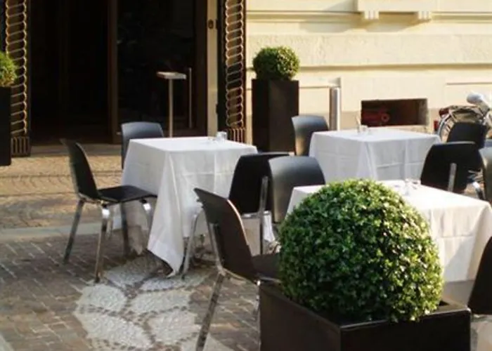 Lhp Napoleon Hotel Milaan