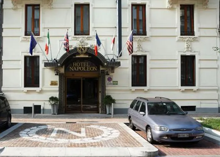Lhp Napoleon Hotel